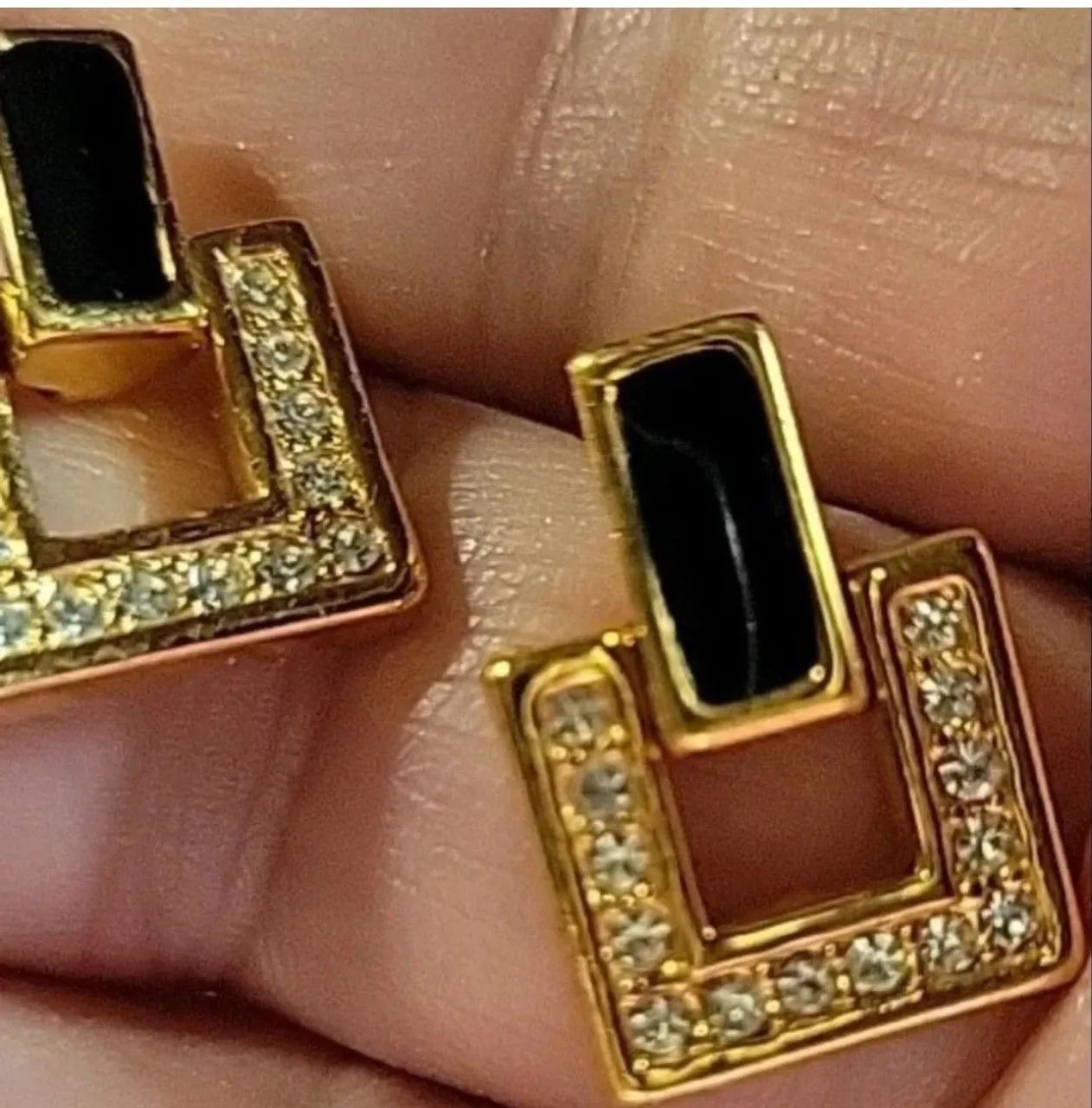 Brinco banho ouro 18k