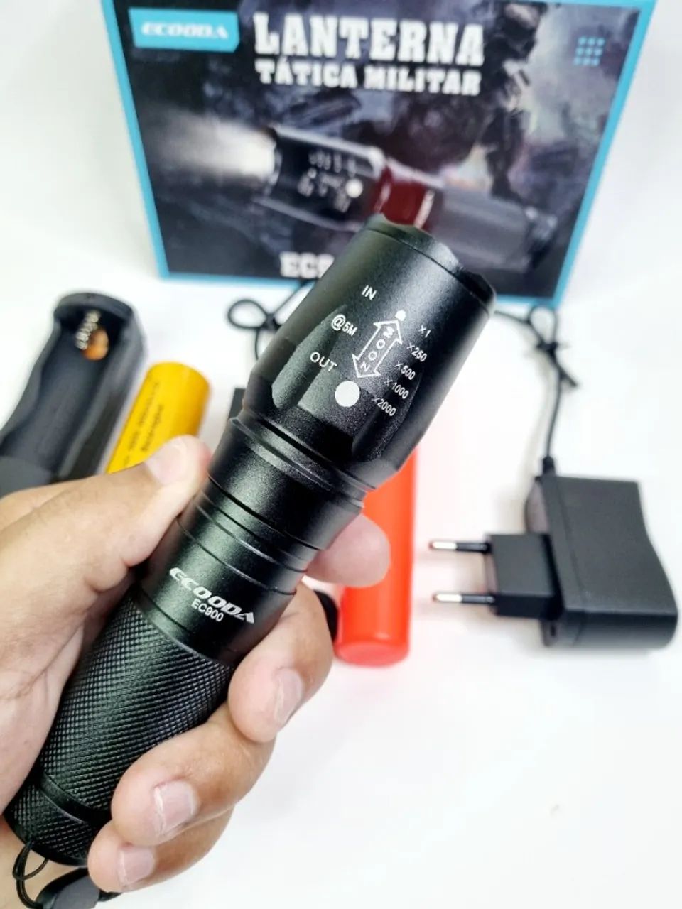 Lanterna Led Com Foco Zoom Recarregável de Aluminio Resistente a Chuva - Pronta Entrega - Foto 3