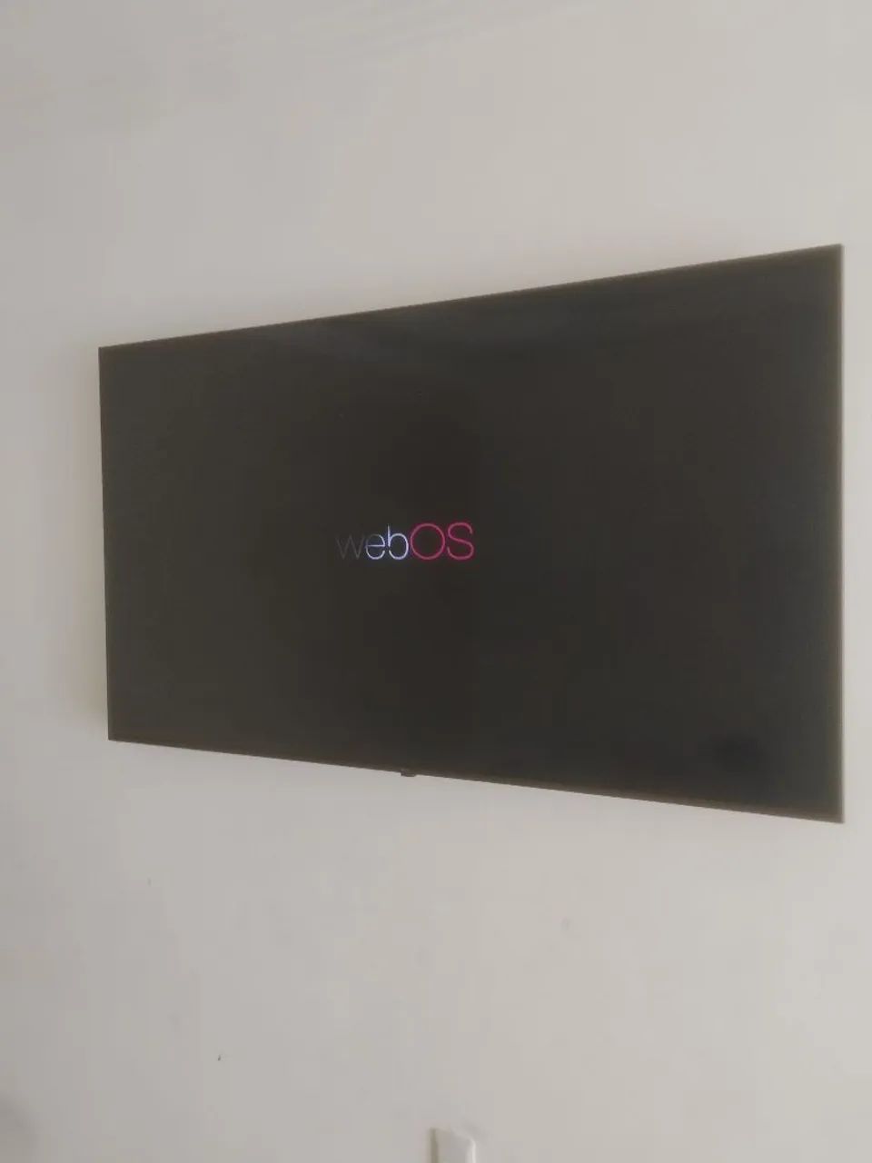 Tv LG UHD 60 POLEGADAS  - Foto 2