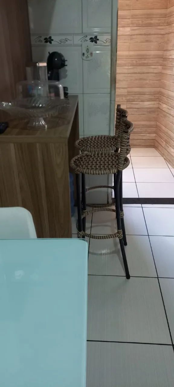 Cadeira alta para mesa americana.  - Foto 3