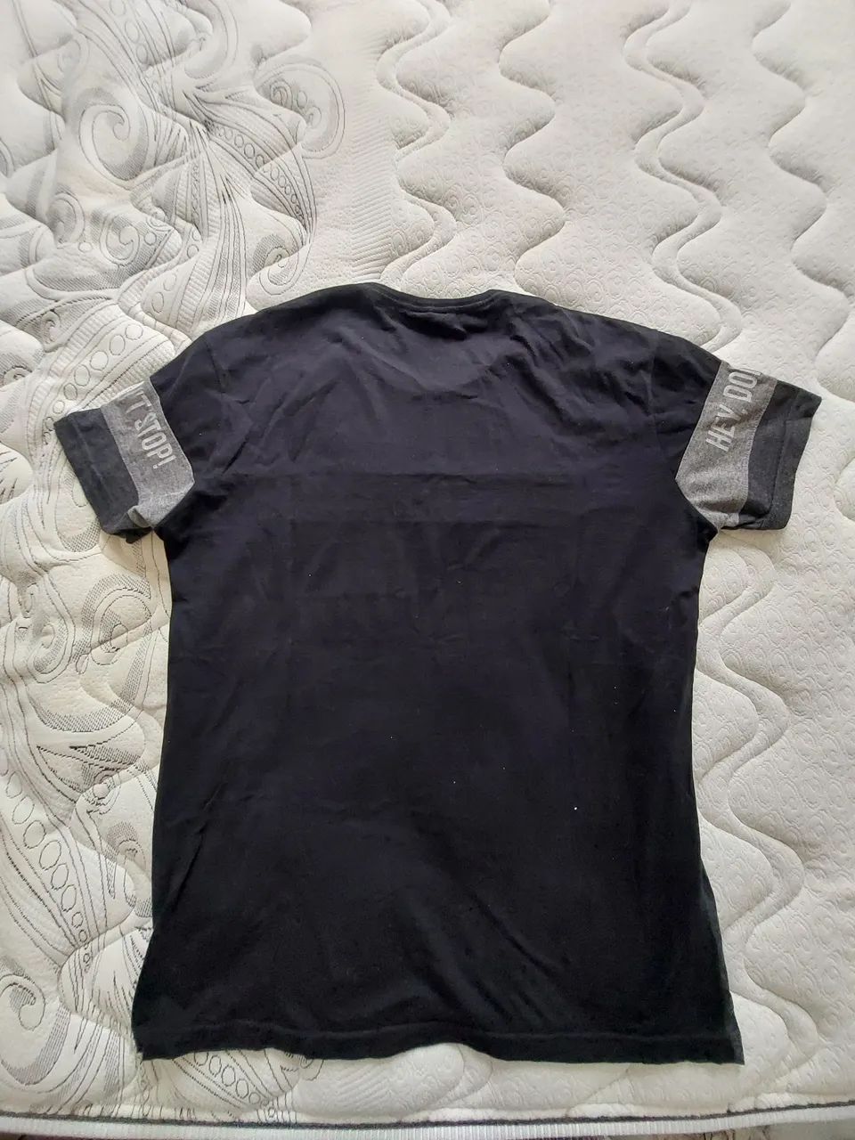 Camiseta masculina, tamanho M. - Foto 2