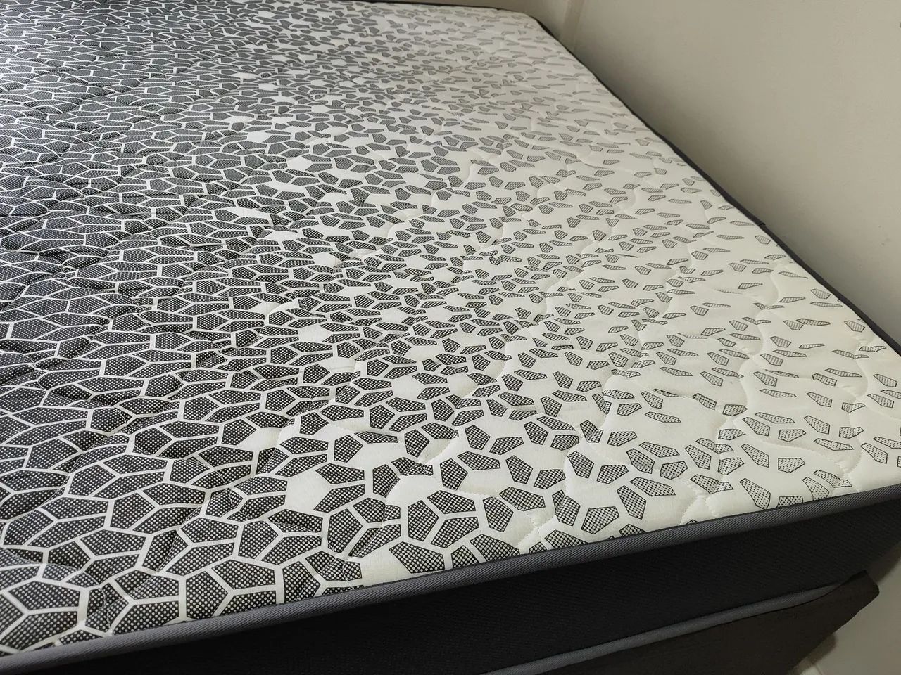 Cama Box Casal Completa (Base + Colchão)  - Estado de Nova! - Foto 4