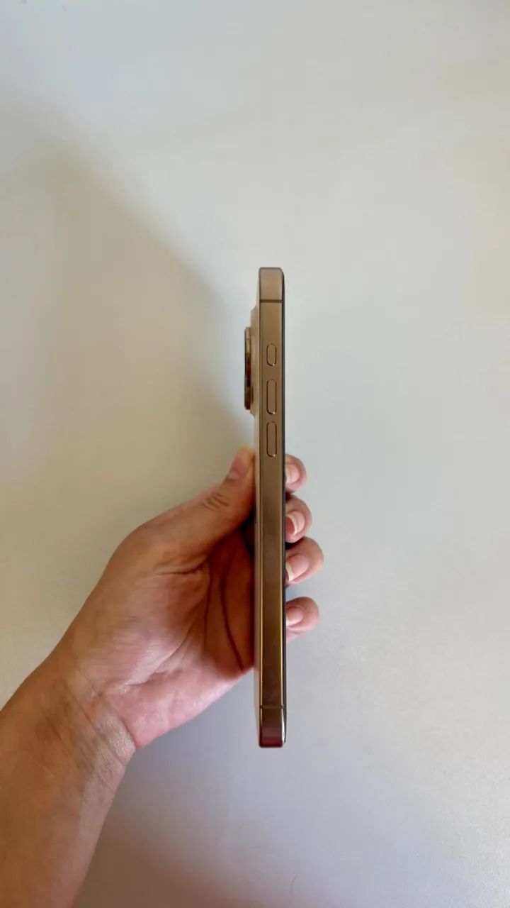 iPhone 16 Pro Max - Foto 3