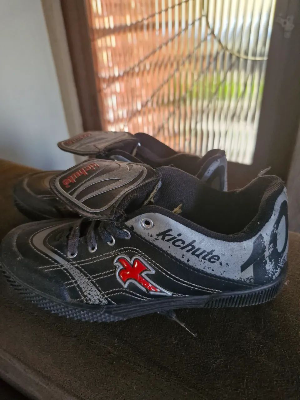 Chuteira Kichute / n°33 clássica