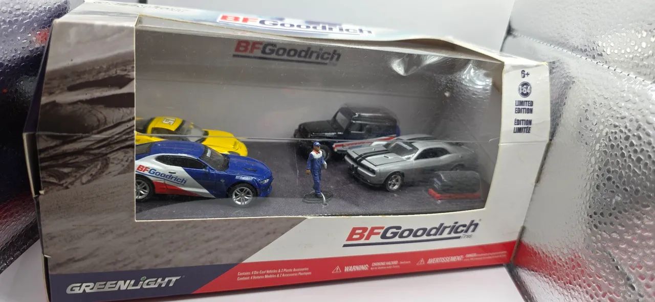 diorama BFGoodrich Performance Tire Shop 