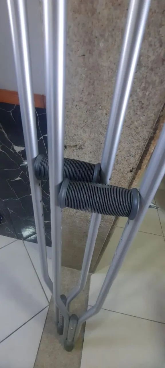 Par de muletas de alumínio - Foto 2