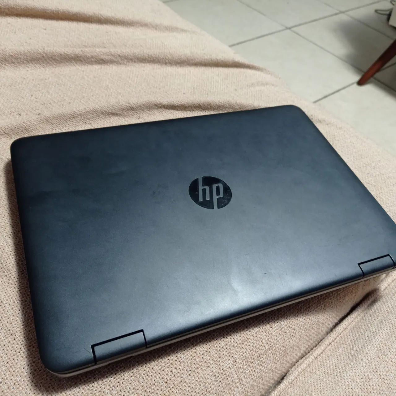 Vendo notebook com pequena avaria