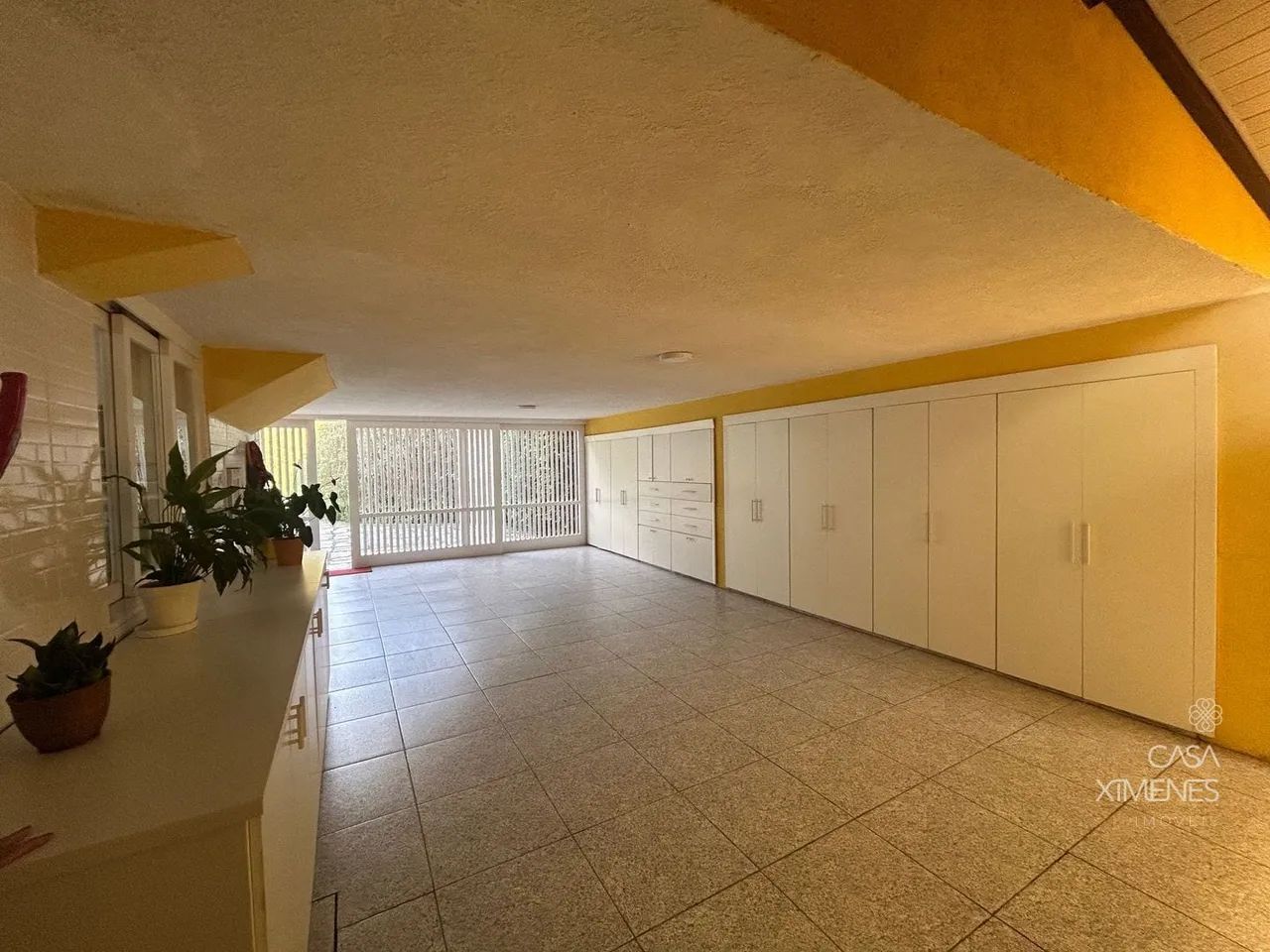 Casa com quatro quartos e ampla área externa em Nogueira, Petrópolis - Foto 4