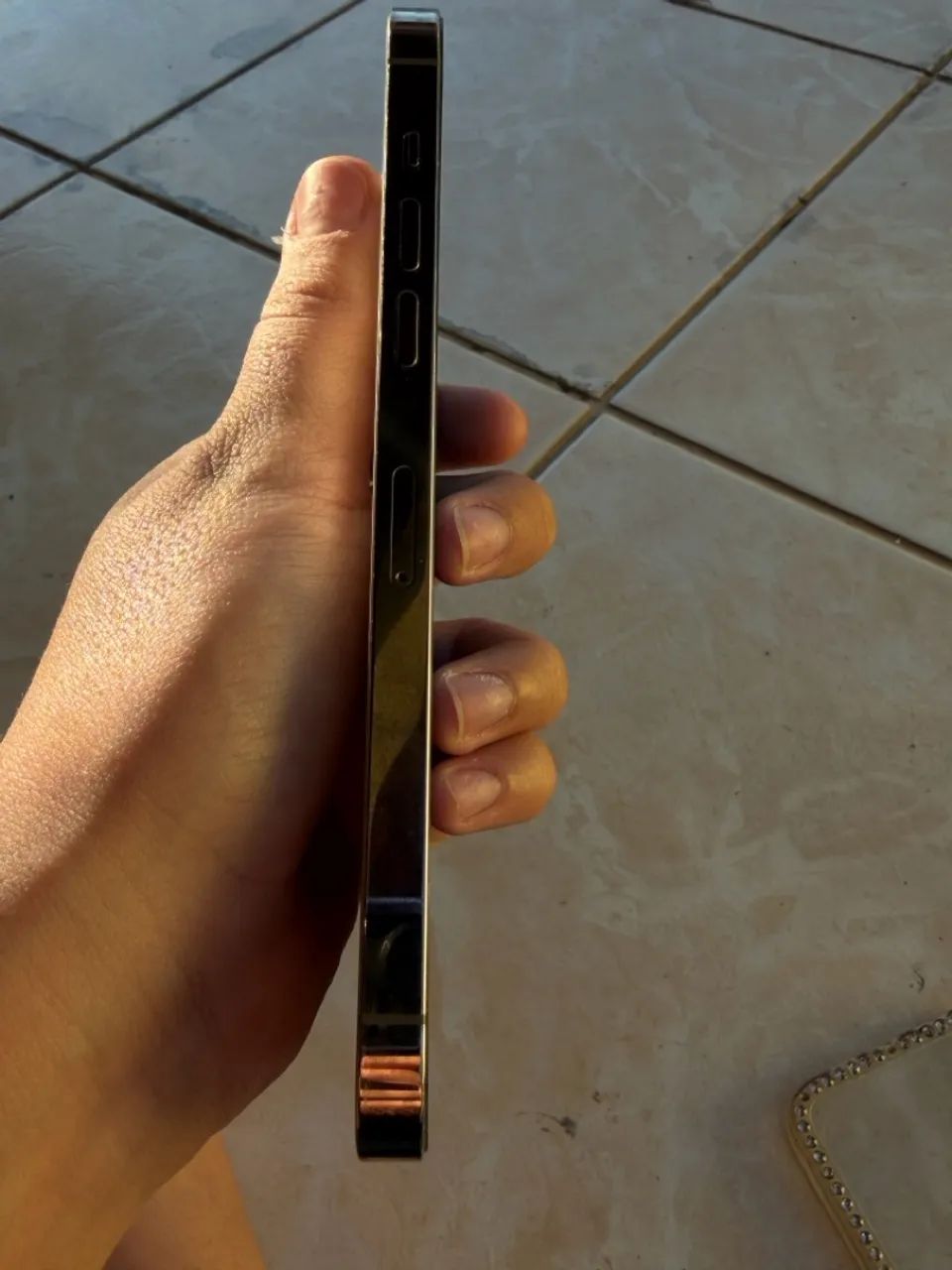 IPHONE 14 PRO MAX 128 DOURADO - Foto 3