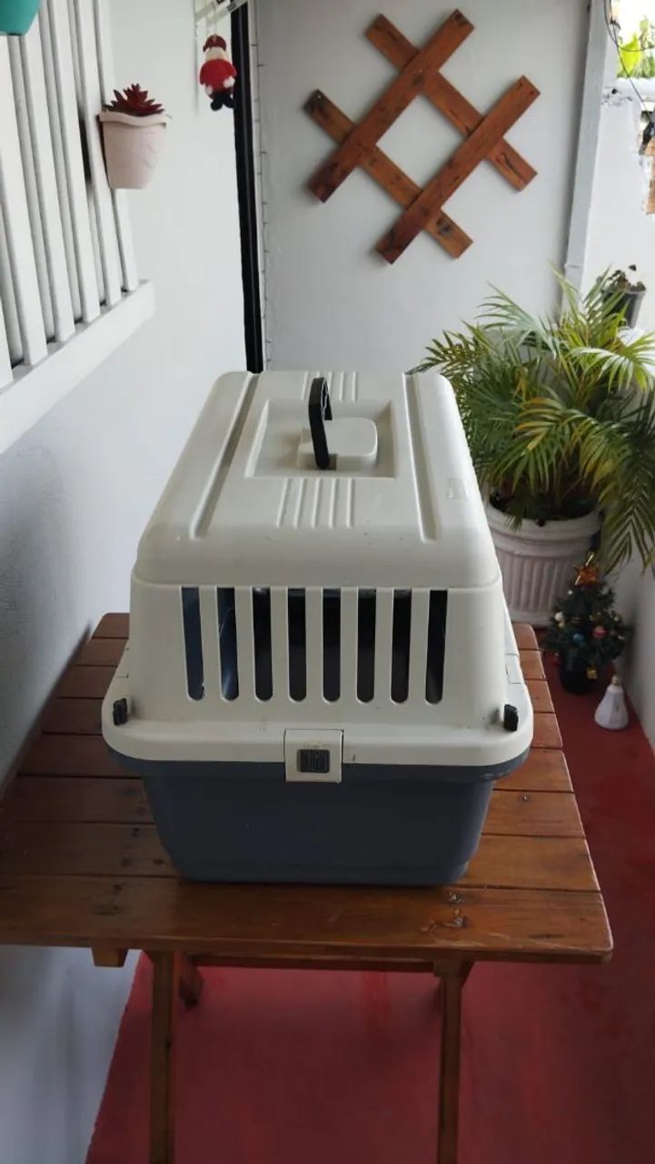 Vendo casinha de PET ( semi nova) - Foto 3