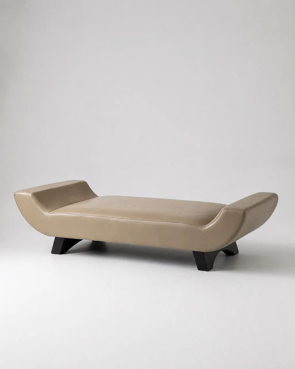 Chaise elegante e confortável para transformar seu ambiente 