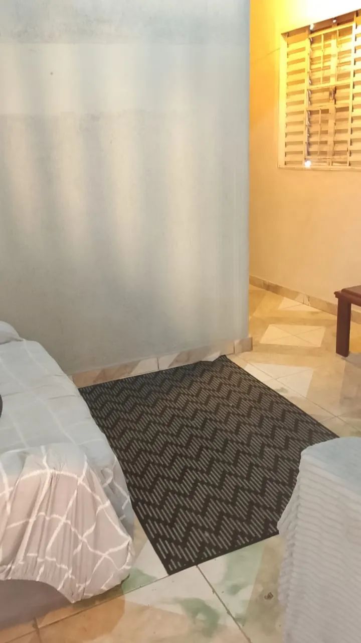 Vendo ou troco casa no itapoã  - Foto 4