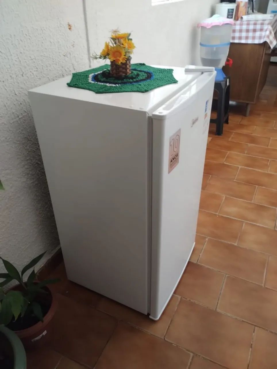 Frigobar Midea semi novo. - Foto 5