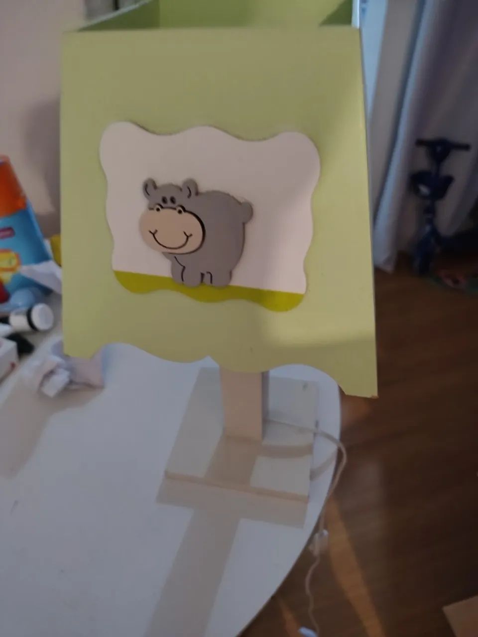 Luminária balão, abajur e kit higiene  - Foto 5