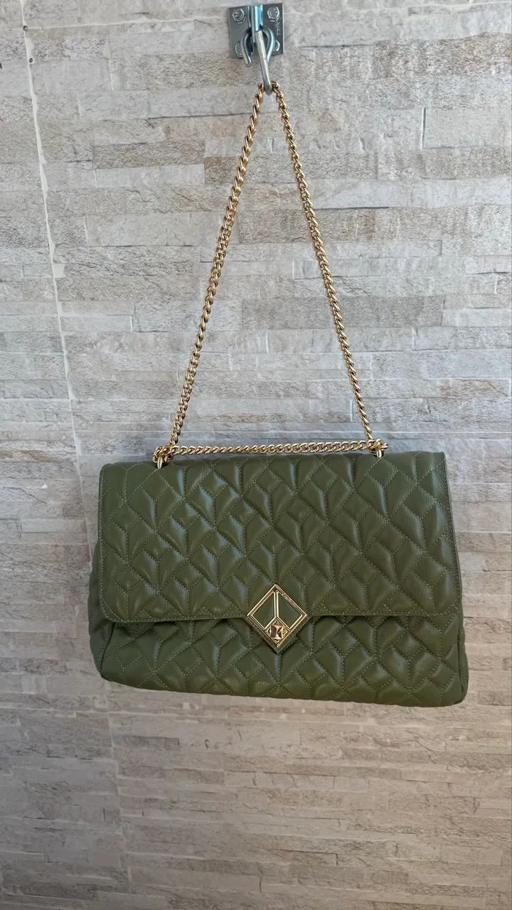 Bolsa Luzia Barcelos nunca usada 