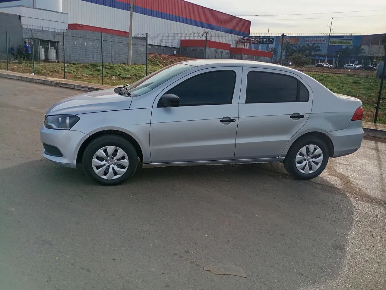 Volkswagen Voyage 2015