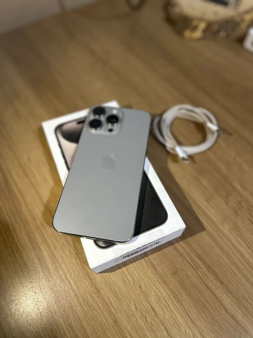 iPhone 15 Pro Max 256g - muito novo - Foto 4