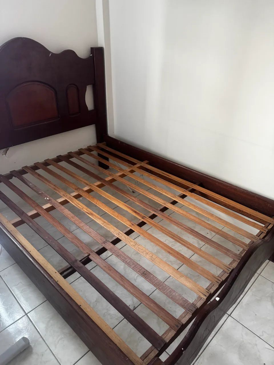 Cama de Casal em Madeira Maciça | Sem Colchão - Foto 5