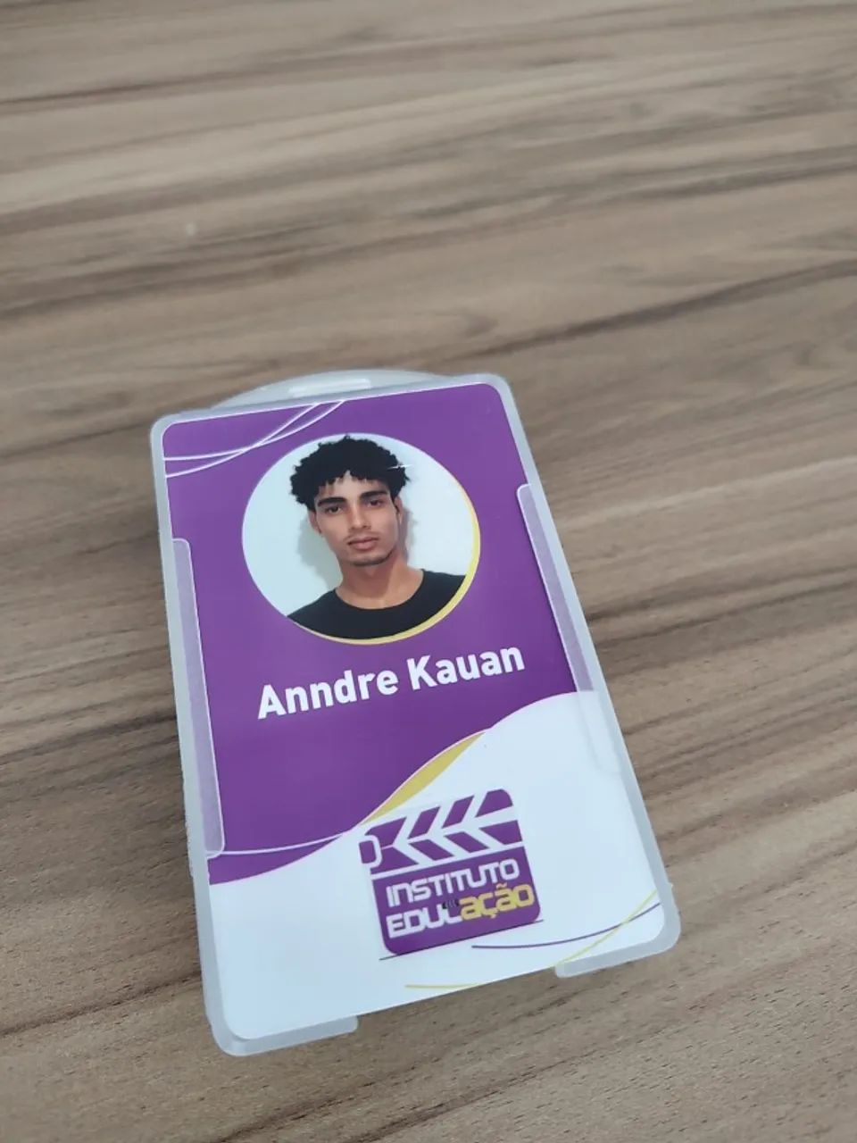 Crachás Profissionais Personalizados - Foto 4