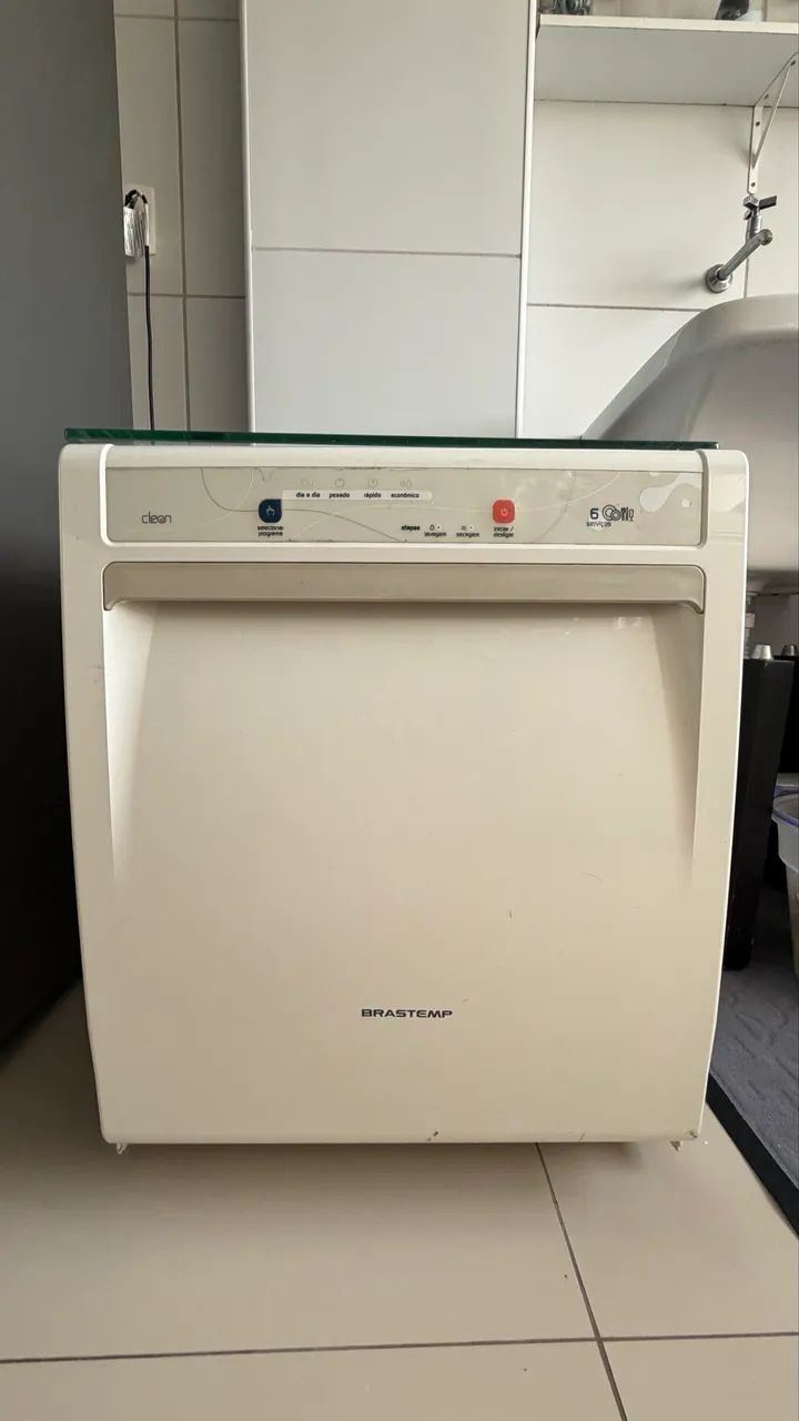 Máquina de Lavar Louça 