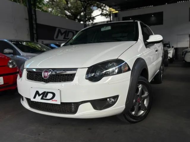 Fiat Strada Trekking 1.6 16V Flex CD 2016 - Foto 2