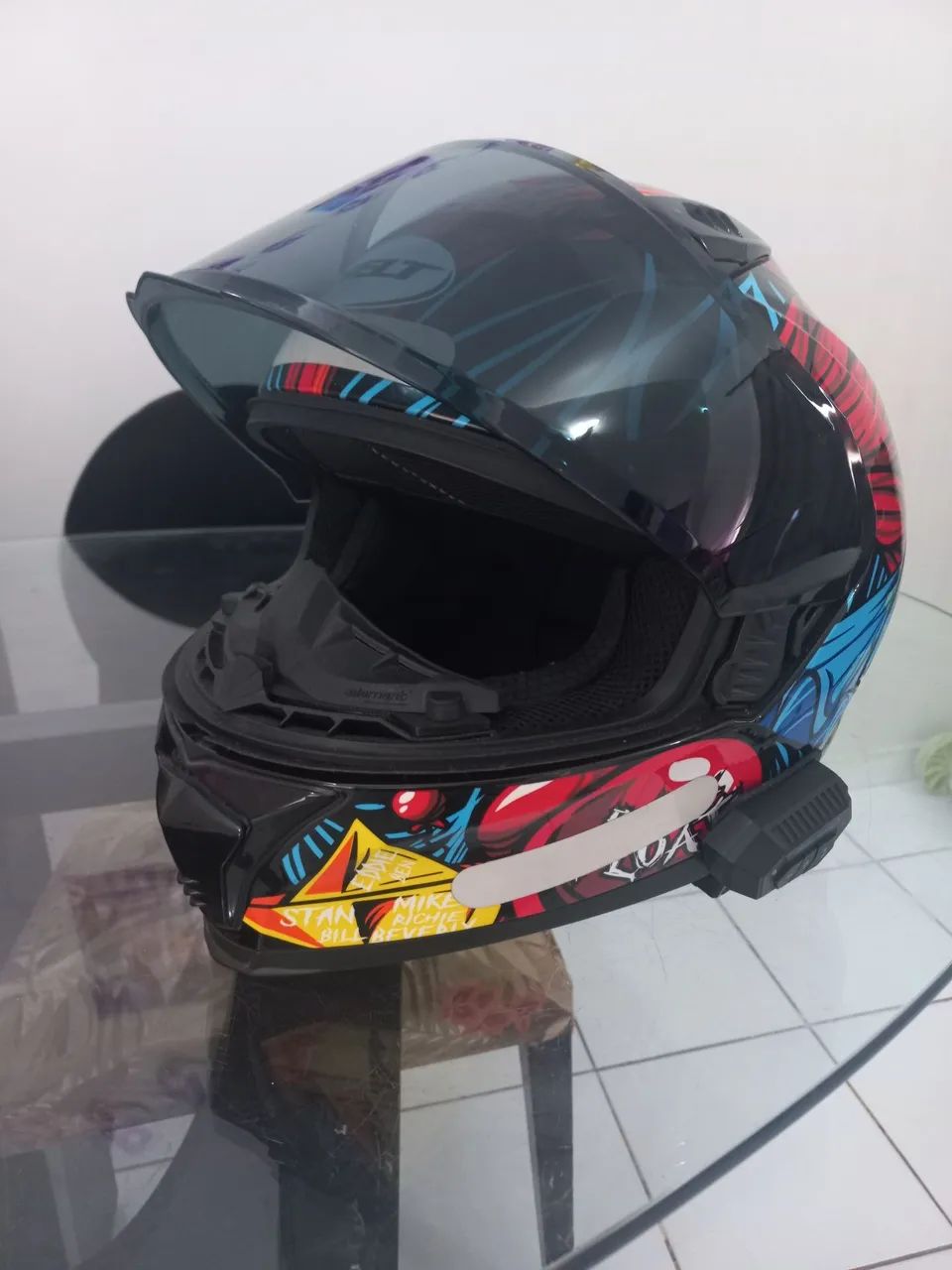 Capacete HELT