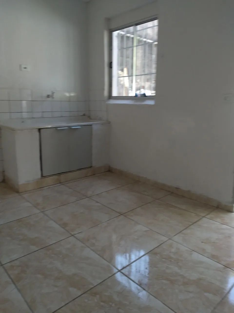 Alugo casa próximo ao centro de jandira