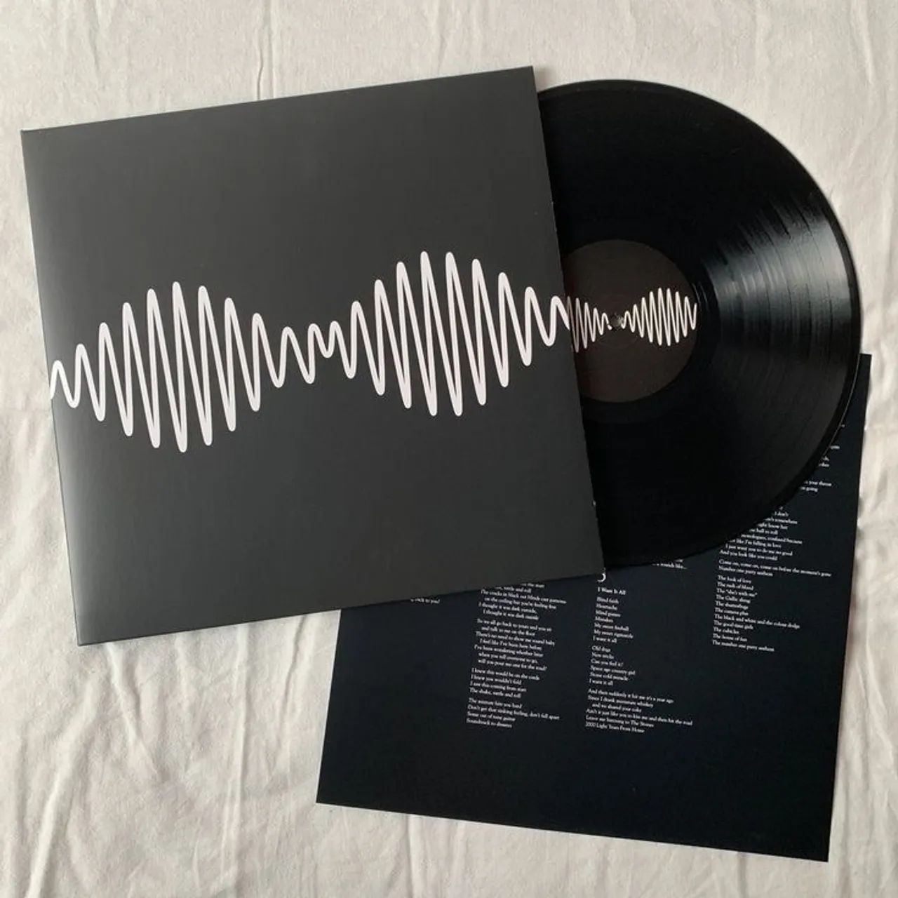 Vinil Arctic Monkeys AM - Foto 2