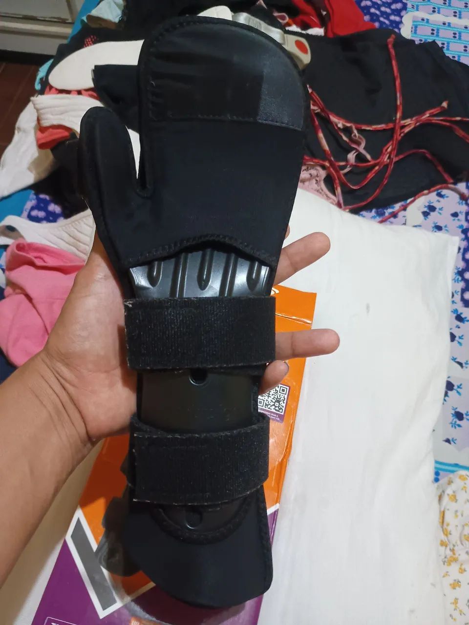 Tala rígida para mão e antebraço - Foto 2