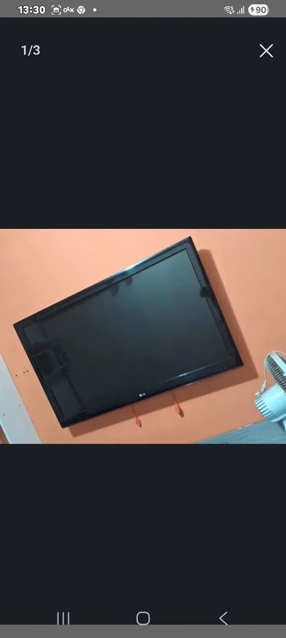 Vendo tv 49 ful hd com pequeno defeito  - Foto 2