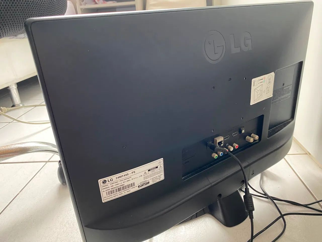Vende-se Tv LG 24 polegadas Smart - Foto 3