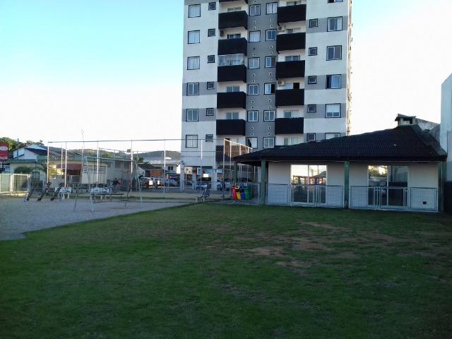 Apartamento em Barreiros São José