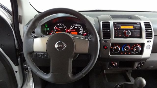 Nissan Frontier SV Attack 2.5 TD CD 4×4 - Foto 8