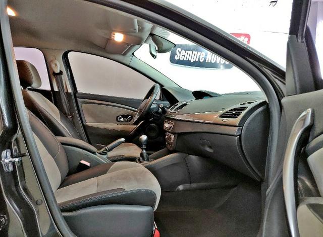 Renault Fluence Dynamique 2016 completíssimo. Licenciado 2019 com placa nova Mercosul - Foto 13