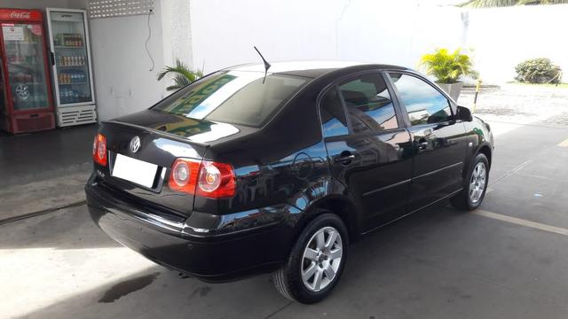 Polo sedan 2009 1.6 super conservado - Foto 4