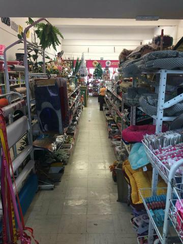 Vendo Bazar com mercadorias lindas e completo - Foto 4