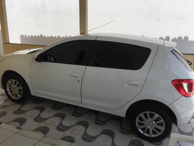 Sandero 2016 - Completo, Revisado, Higienizado e Tanque Cheio - Foto 3