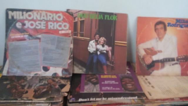 Vendo lote de 550 discos vinil reliquias - Foto 2