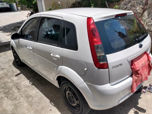 Vendo fiesta hatch 1.6 flex - Foto 4