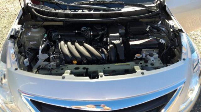 NISSAN VERSA SL 1.6 16V CVT FLEXSTART Prata 2017/2018 - Foto 12