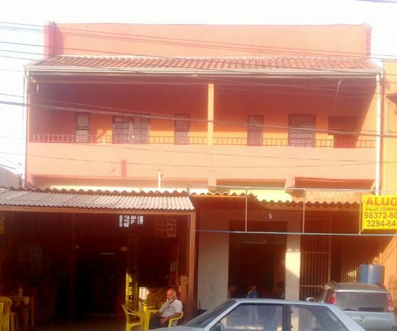 Sala Grande para Comercio na AV- Dic 4 - Foto 2