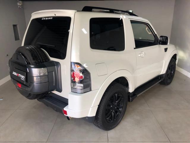 MITSUBISHI PAJERO HPE 3.2 4X4 T.I. DIES. 3P AUT 2019 - Foto 12