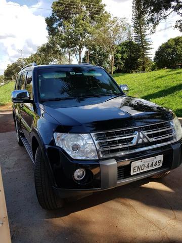Mitsubishi Pajero HPE Full 3.8 V6 250CV 5P Aut 7 Lugares - Foto 2