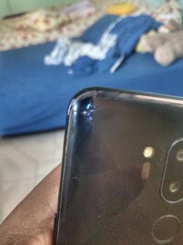 LG g7 64g 4 de ram snapdragon 845 - Foto 3