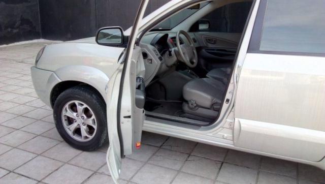 HYUNDAI TUCSON NAC. GLS 4X2 2.0 16V AT Prata 2013/2014 - Foto 5