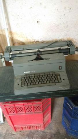 Máquina de escrever antiguidade