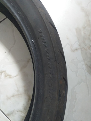 Vendo pneu dianteiro - Foto 3