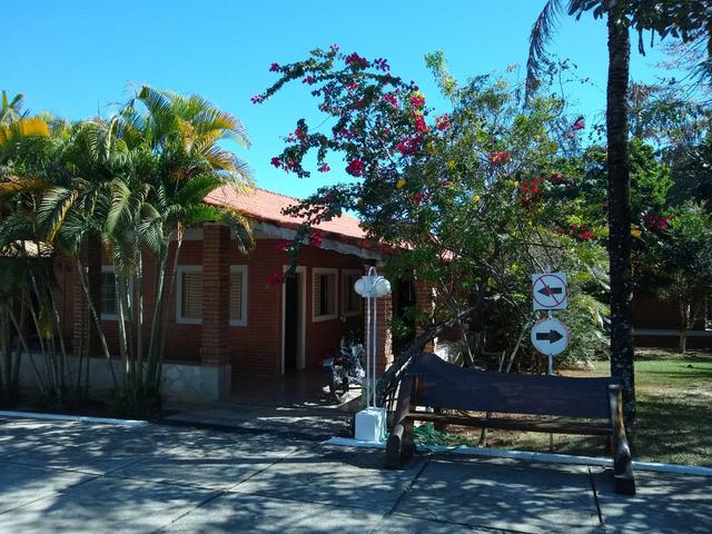 Chalé 4 dormitórios sendo 2suites, piscinas, ótimo condomínio - Foto 19