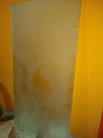 Porta para banheiro.. abrir medindo.alt.180x90 largura...300$