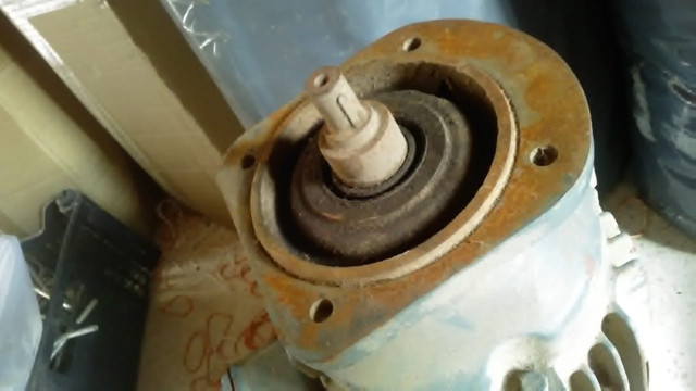 Motor eletrico WEG 2CV